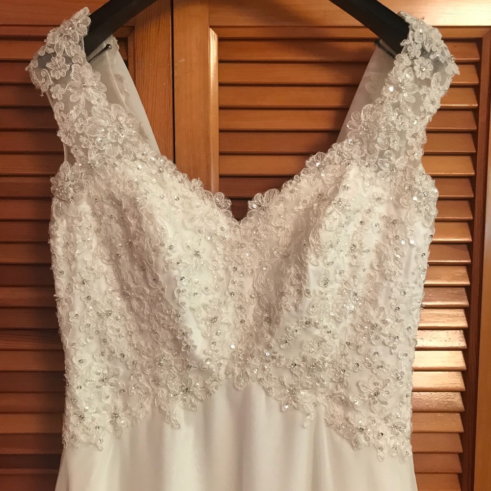 Wedding Dress Size 12 NWT